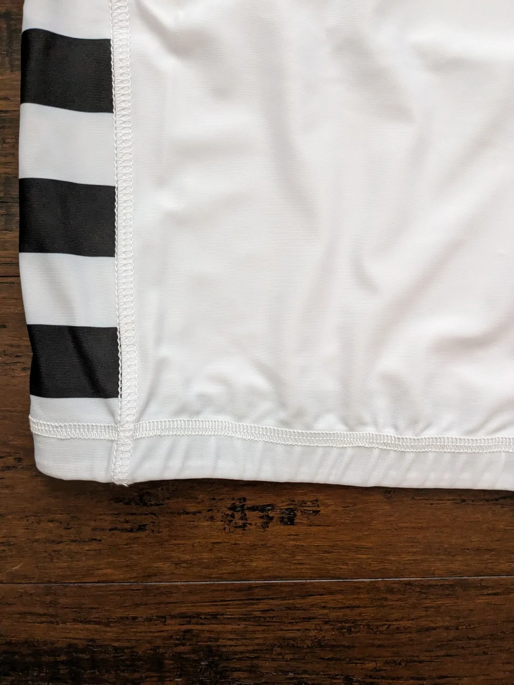 Riot Youth Large Rashguard - Picture 3 of 4
